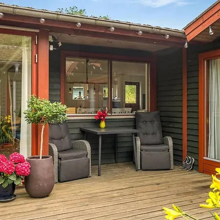 Holiday home Sinnika - 550m From The Sea By Interhome